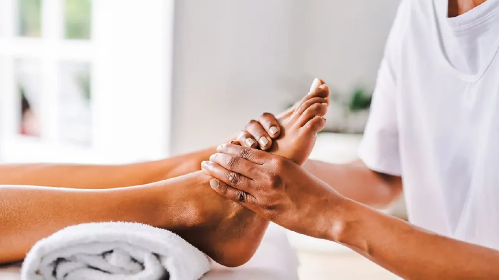 Reflexology in Chicago: A Path to Wellness and Relaxation