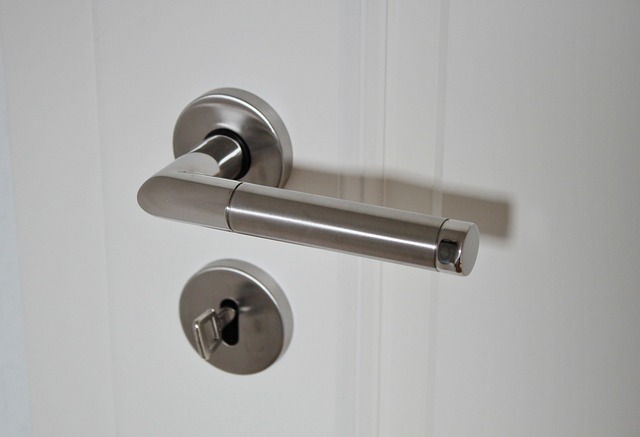 Common Door Lock Vulnerabilities & How to Prevent Break-Ins