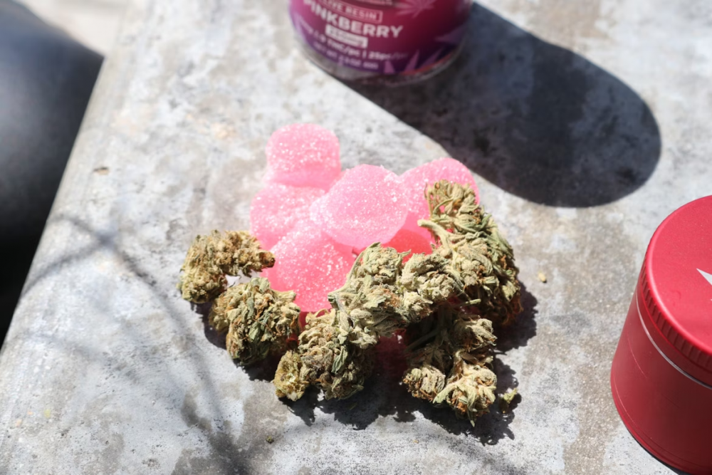 CBD vs. THC gummies