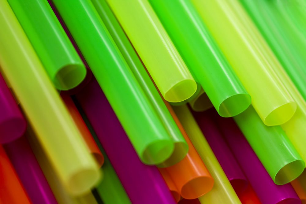 How to Choose the Right Acrylic Tube Size and Thickness for Your Industry?