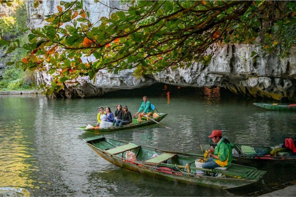 Top Local Markets in Vietnam for Authentic Food