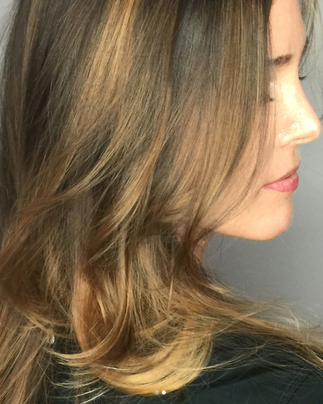 How Does the Best Hair Colorist in Phoenix Handle Gray?