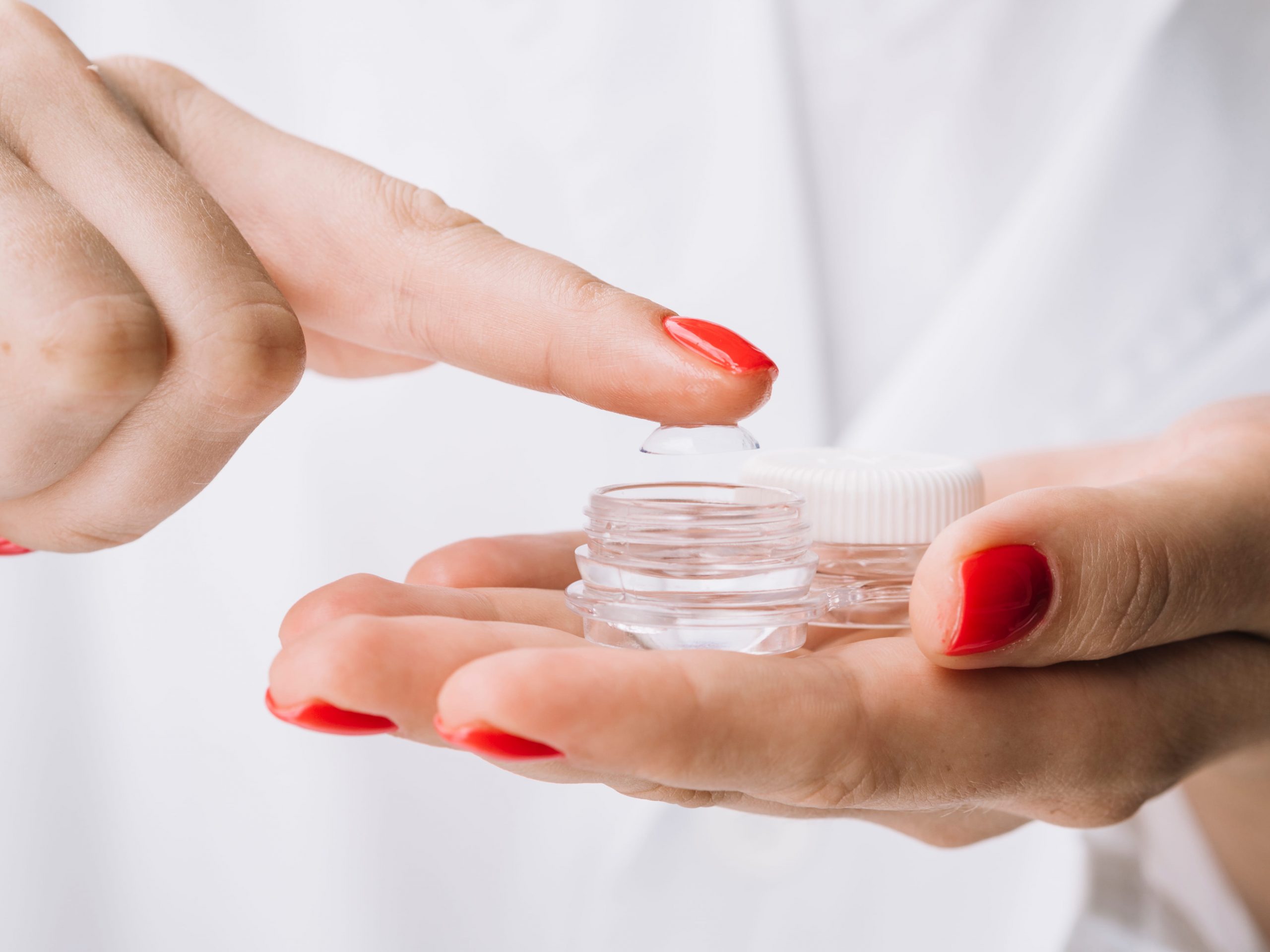 How To Get A Fabulous Coloured Contact Lenses On A Tight Budget