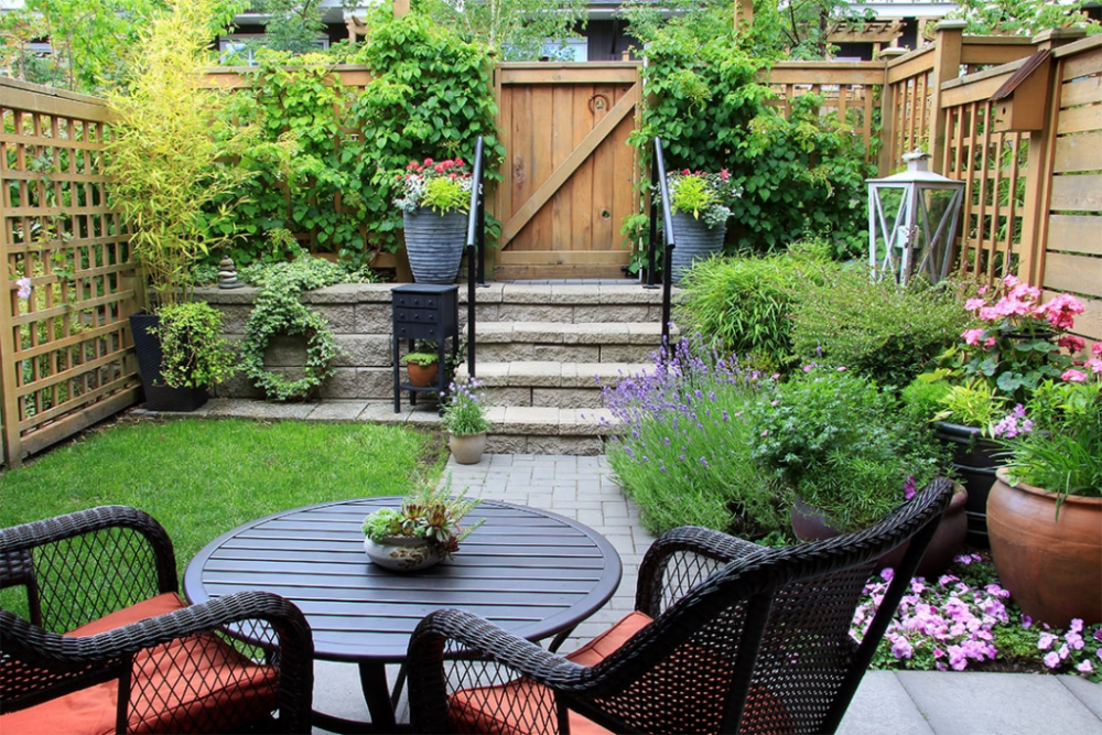 The Complete Guide to Sydney Backyard Transformations: Small Spaces, Stylish Design, and Outdoor Entertaining